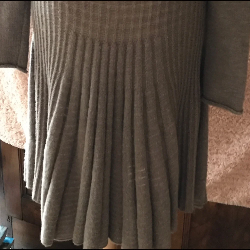 BCBG MaxAzria Long Duster Sweater - Picture 5 of 5